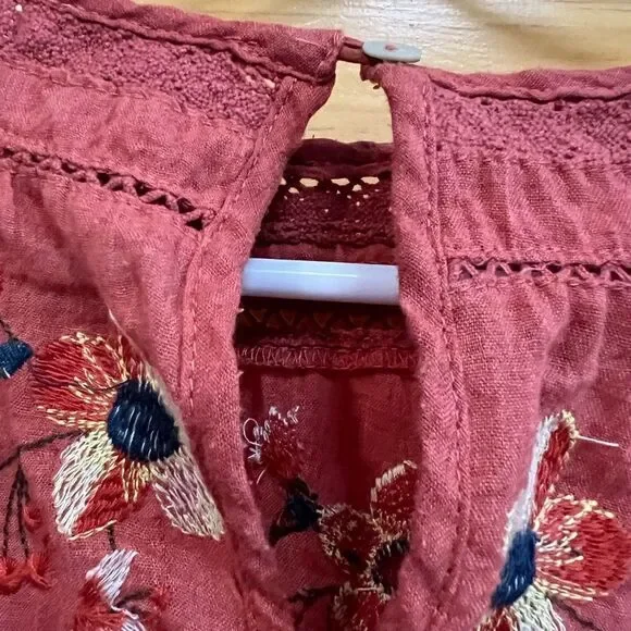 Umgee size S copper colored embroidered blouse - Picture 7 of 7